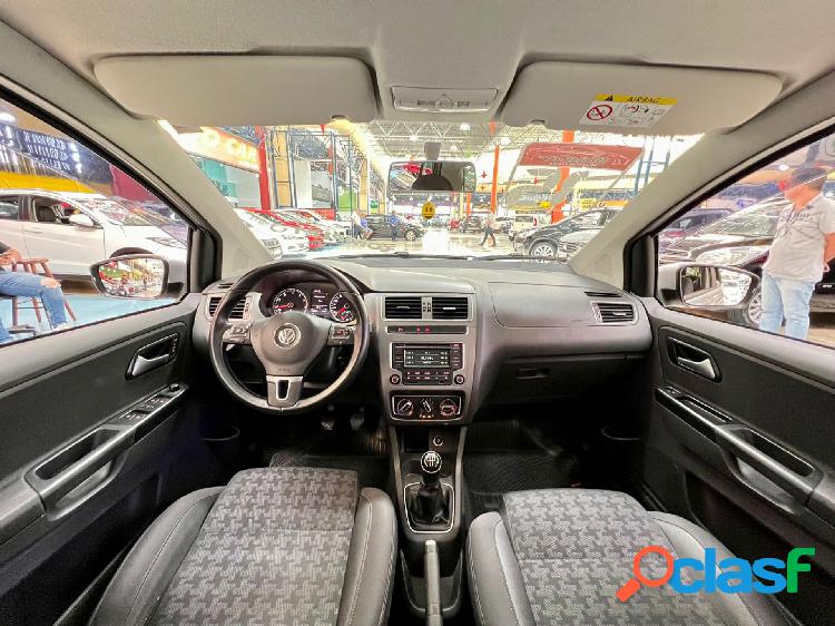 VOLKSWAGEN FOX COMFORTLINE 1.6 FLEX 8V 5P PRATA 2015 1.6