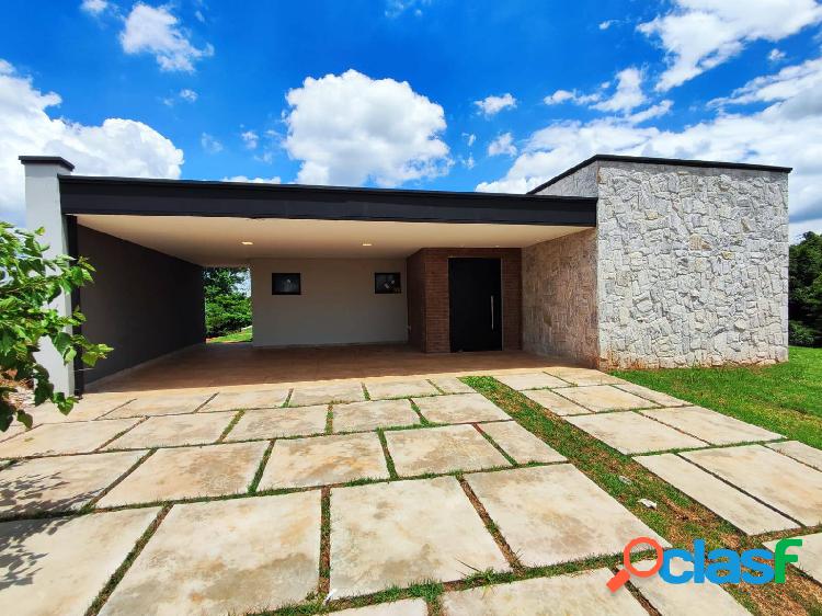 Casa alto padrão com 3 suítes - Village Manacá - Cesário