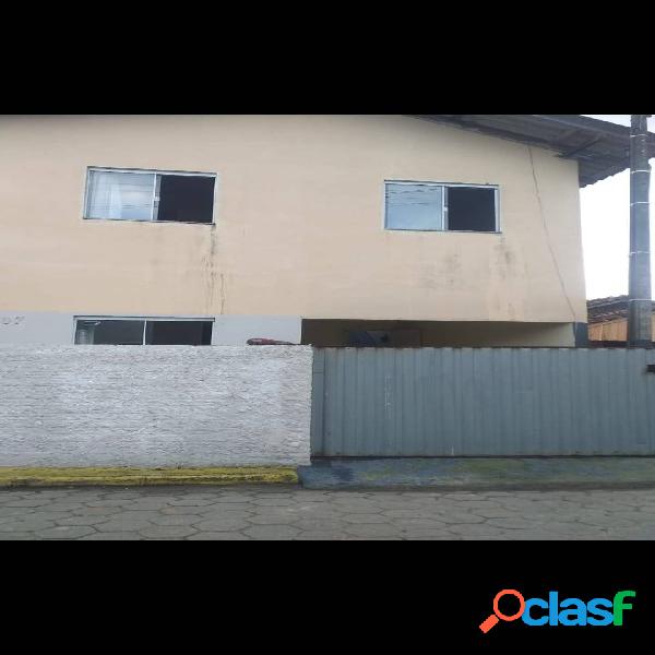 VENDE-SE CASA