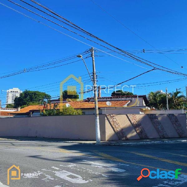 CASA COM 420 M² ÁREA COSTRUIDA 130 M² PARA VENDA