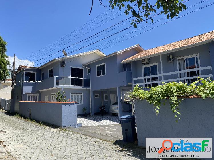 Casa para Venda em Florianópolis / SC no bairro Santinho