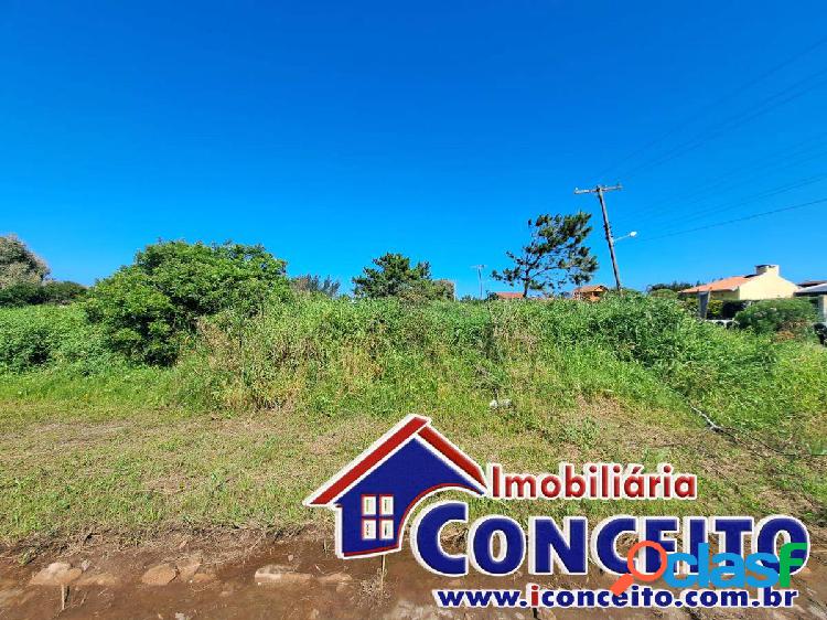 T07 - Lindo terreno medindo 350m² localizado no balneário