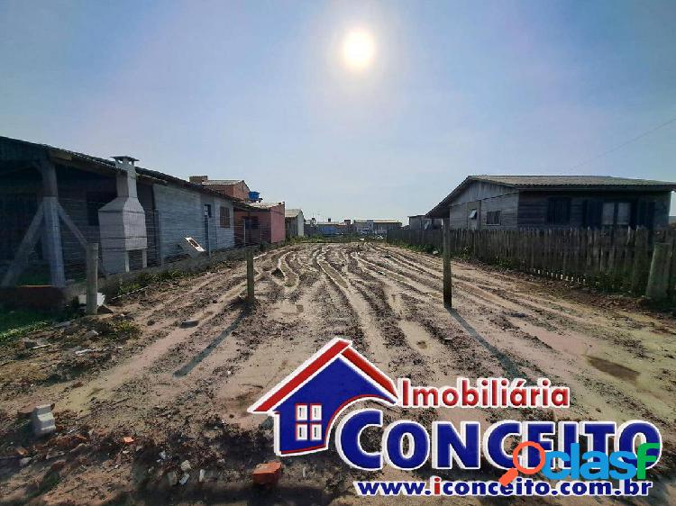 T183 - Excelente terreno localizado próximo ao mar no