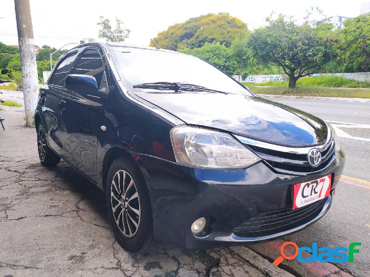 TOYOTA ETIOS XLS 1.5 FLEX 16V 5P MEC. PRETO 2013 1.5 FLEX