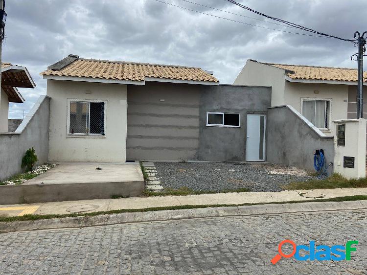 Casa 2/4 em Condomínio no Jardim Brasil