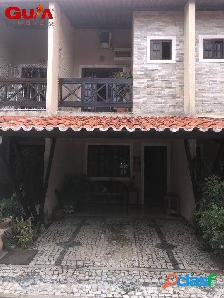 Casa com 02 suítes em Messejana para venda