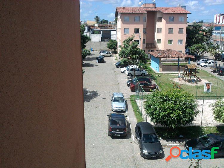 Apartamento 2/4 á Venda próximo da Av. Maria Quitéria