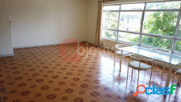 Apartamento com 2 dormitórios à venda, 123 m² por R$