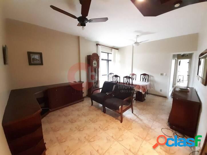 Apartamento com 3 dormitórios à venda, 128 m² por R$