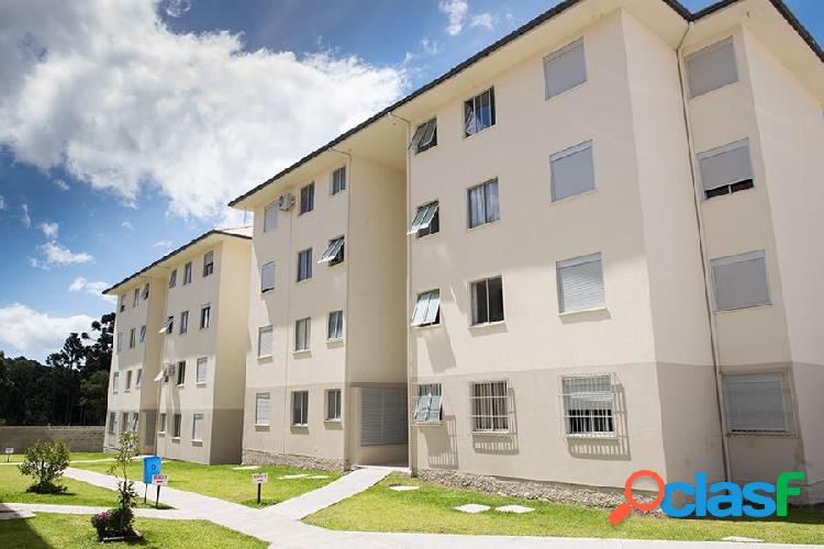 Apartamento com 3 dormitórios à venda por R$ 240.000,00 -