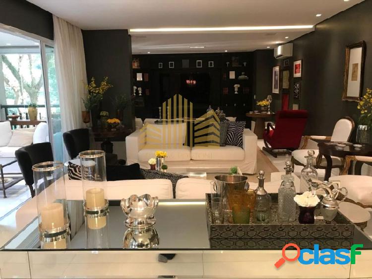 Apartamento com 3 quartos, 226m², para locação em São