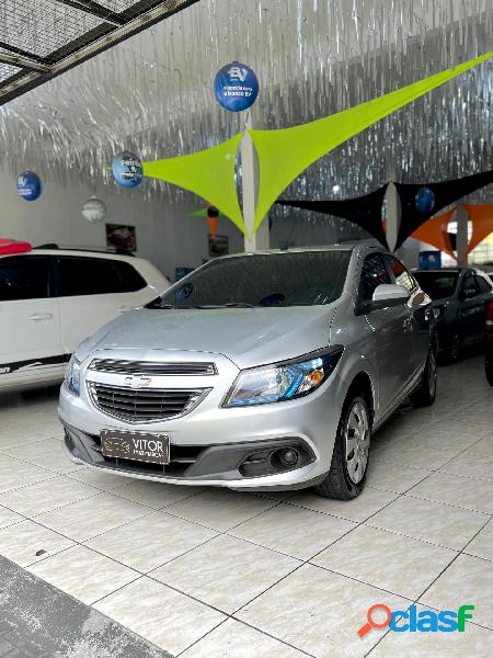 CHEVROLET ONIX HATCH LT 1.4 8V FLEXPOWER 5P MEC. PRATA 2013