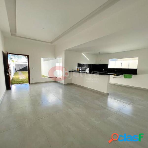 Casa com 2 dormitórios à venda, 72 m² por R$ 330.000,00 -