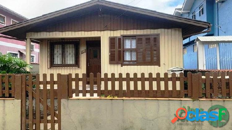 Casa com 2 dormitórios à venda por R$ 500.000 - Leodoro de