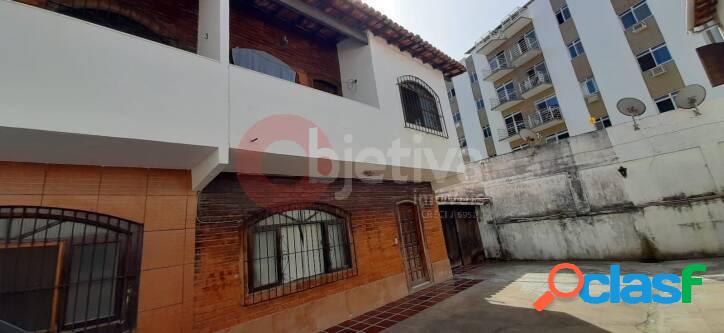 Casa com 3 dormitórios à venda, 100 m² por R$ 550.000,00