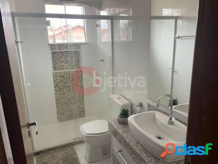 Casa com 4 dormitórios à venda, 102 m² por R$ 750.000,00