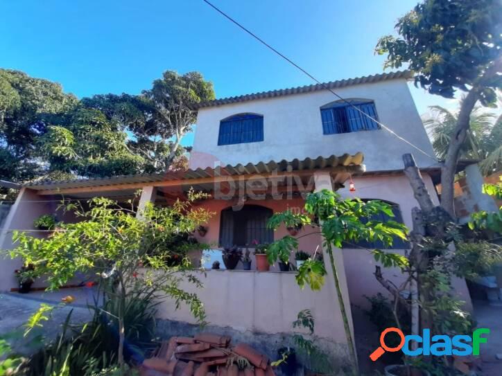 Casa com 4 dormitórios à venda, 200 m² por R$ 165.000,00