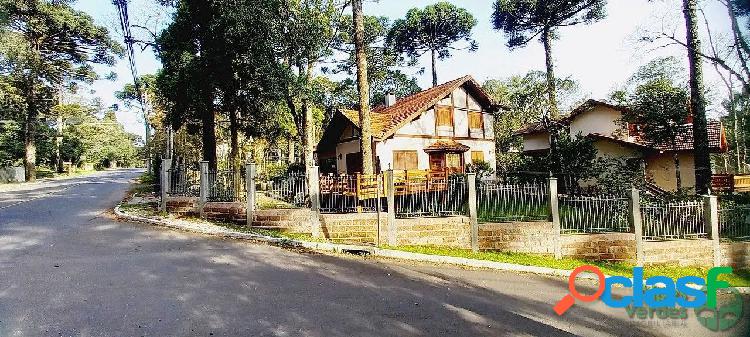 Casa com 4 dormitórios à venda, 200 m² por R$ 2.490.000 -