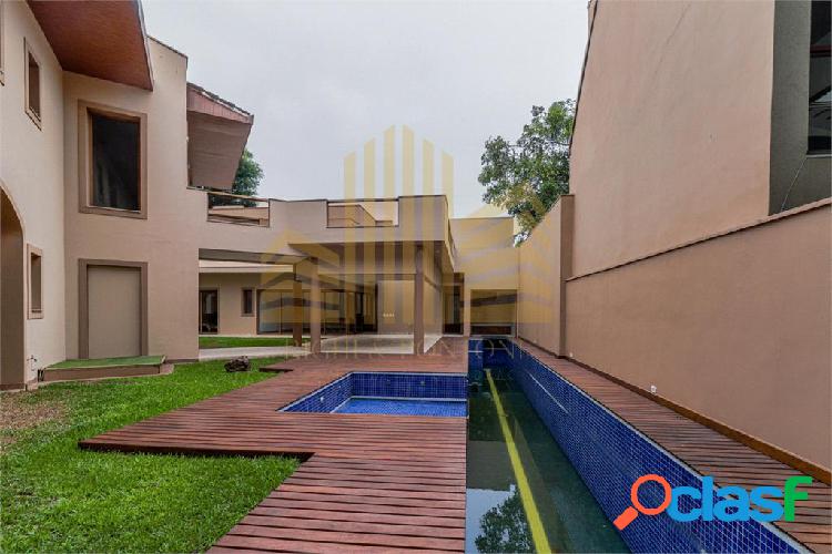 Casa com 5 quartos, 1000m², à venda em São Paulo, Jardim