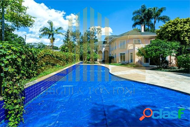 Casa com 5 quartos, 1200m², à venda em São Paulo, Alto da