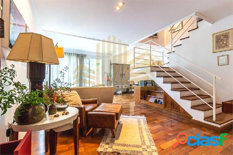 Casa de condomínio com 4 quartos, 339m², à venda em São