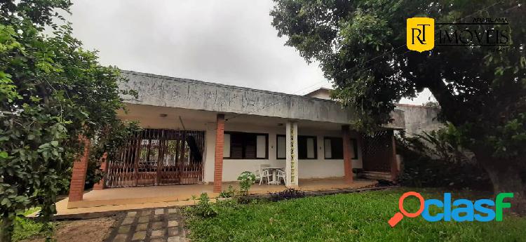 Casa à venda com 3 quartos na Praça da Bandeira - Araruama