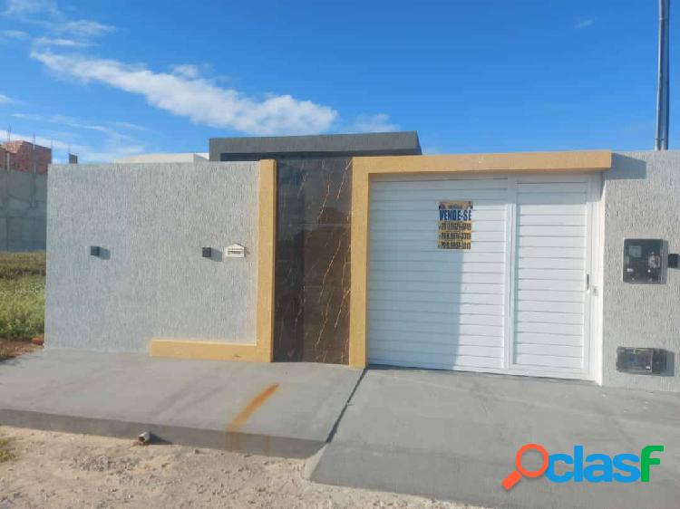 Casa à venda com 3/4 sendo 1 suíte