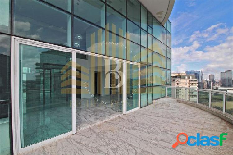 Cobertura com 4 quartos, 743m², à venda em São Paulo,