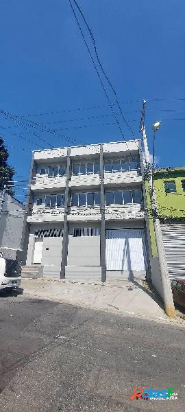 Galpão de 480 m² Locação em Barueri - SP.