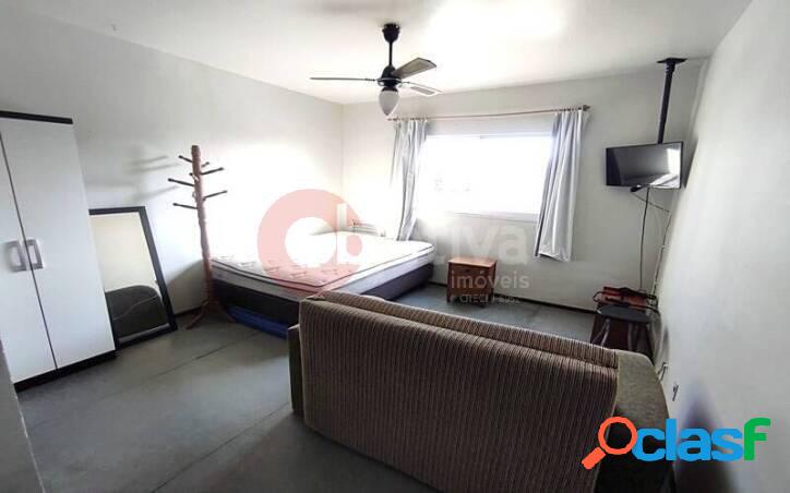 Kitnet com 1 dormitório para alugar, 40 m² por R$