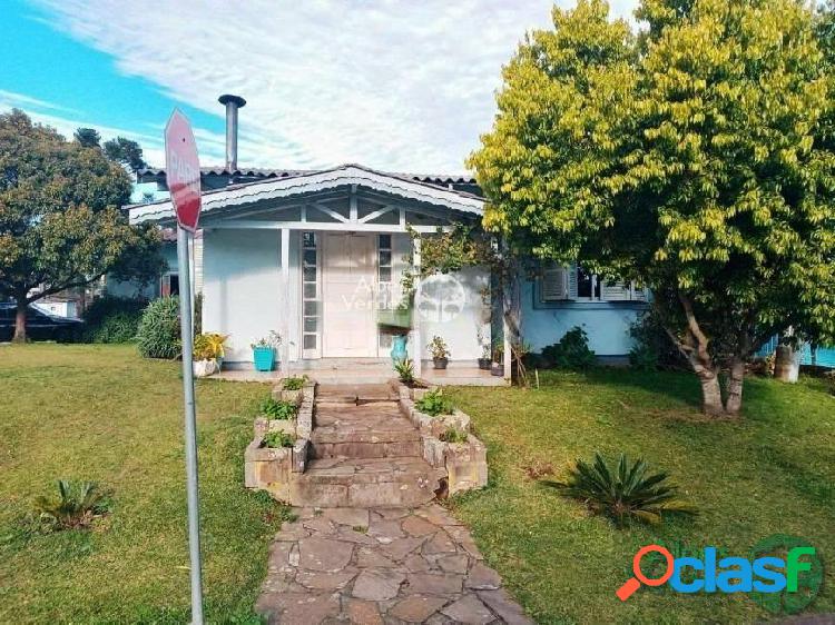 Vende-se casa com 3 dormitório, por R$ 950.000,00 - Palace