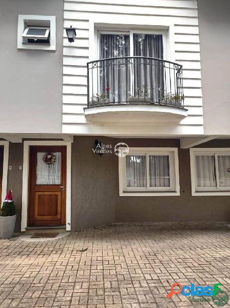 Vende-se casa com 3 dormitórios por R$ 890.000 - Centro -