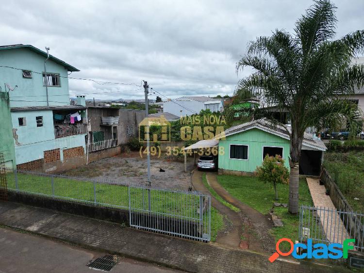 CASA COM EXCELENTE LOTE DISPONÍVEL PARA VENDA