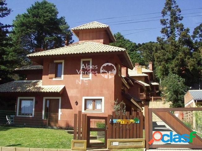 Casa com 3 quartos, 167m², à venda em Gramado, Lago Negro