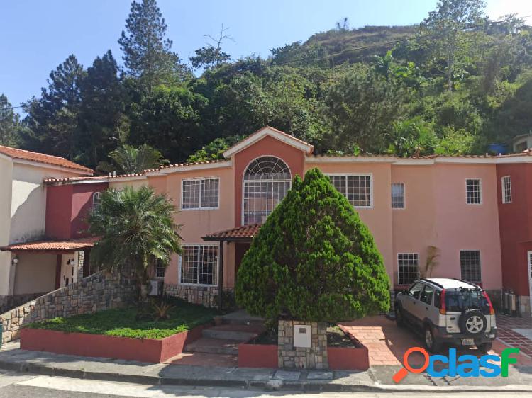 Casa en Venta en Lomas del Rocío, 200m², fabuloso clima,