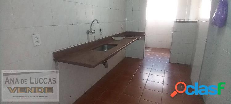 Apartamento 2 dmts, 1 vaga, bom estado, próximo Metrô