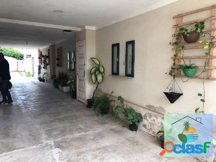 Apartamento com 2 quartos em Unamar