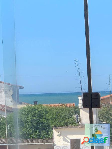 Apartamento estilo duplex com vista para o mar