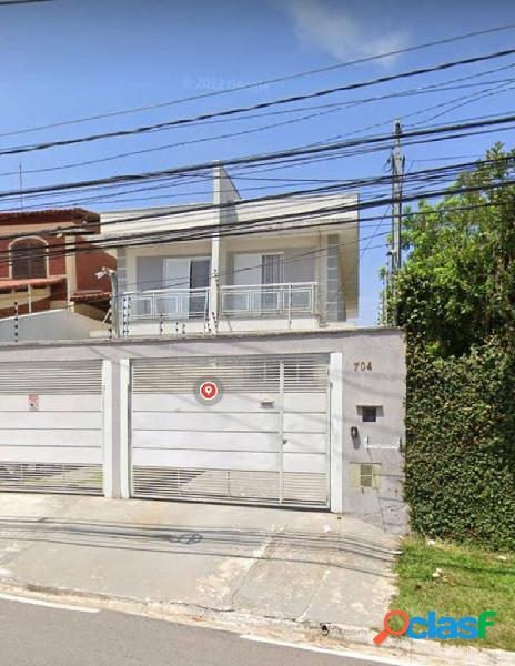 Casa de rua a venda na Granja Viana