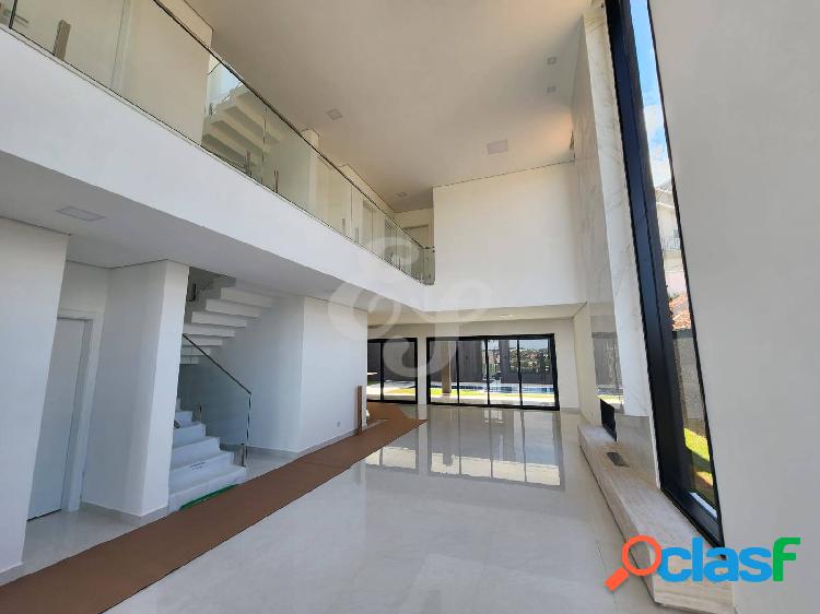 Casa nova com rooftop exclusivo e vista deslumbrante no