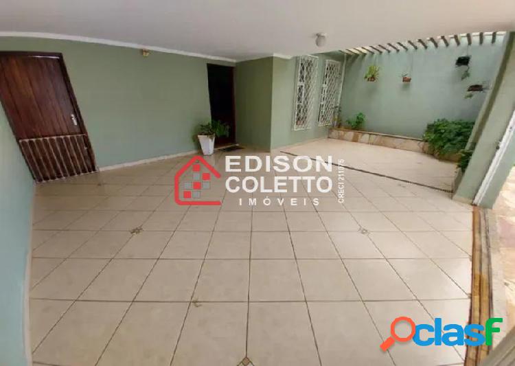 "Excelente casa à venda no Jardim Elite oferece um estilo