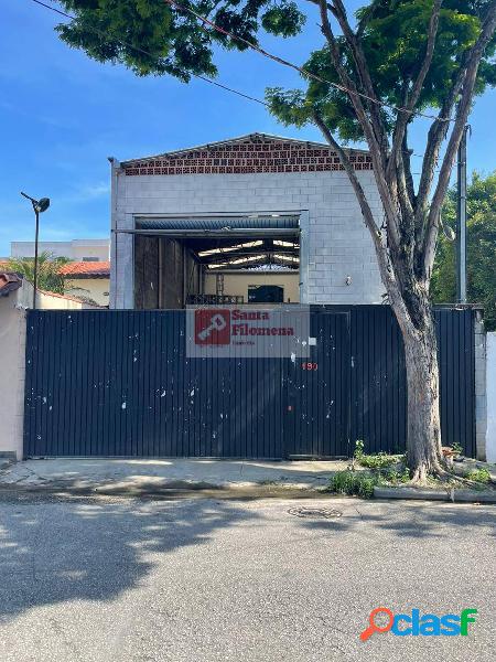 Galpão para alugar no Santa Terezinha, Santo André 160 M²