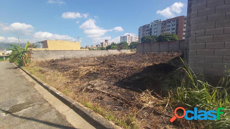 Se Vende Terreno 750m2 en Urb. Mañongo