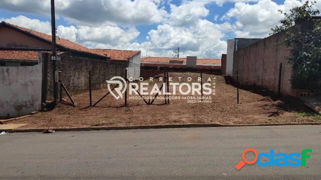 Terreno plano com 250 m² no Jardim Ypê em Botucatu-SP