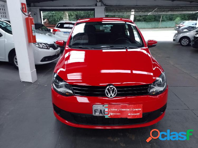 VOLKSWAGEN FOX 1.0 MI TOTAL FLEX 8V 5P VERMELHO 2013 1.0