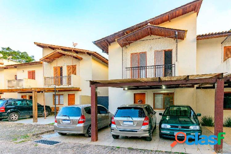 Vende linda casa em Condomínio fechado na Granja Viana