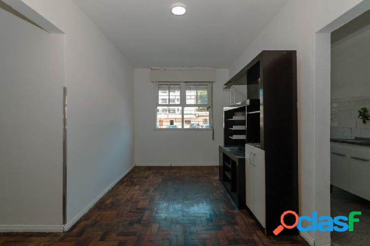 Apartamento com 2 quartos, 55m², à venda em Porto Alegre,