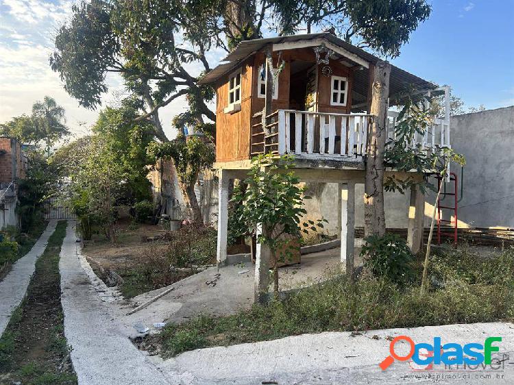 Casa Térrea em Jardim Lajeado com Dos Dormitórios, 10 vaga