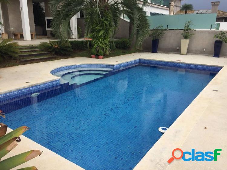 Casa - Venda - Locação - 4 Suítes - Alphaville