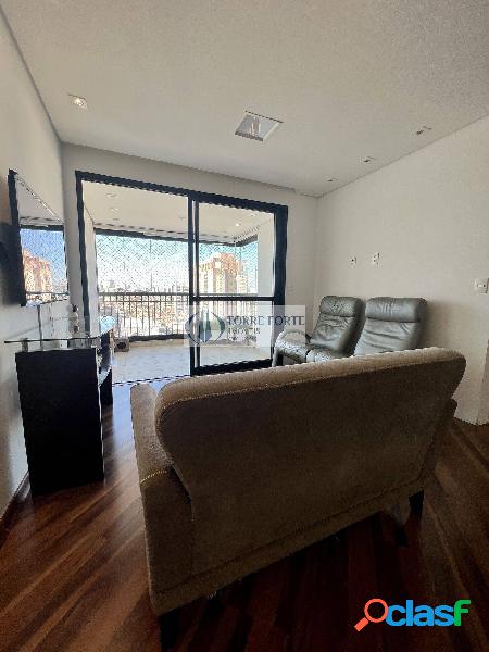 Maravilhoso apartamento muito bem localizado na Vila